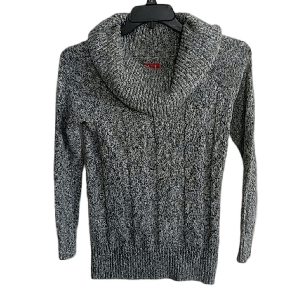 Elle Gray Cowl Neck Sweater Size Small Soft Warm Turtleneck Long Sleeve